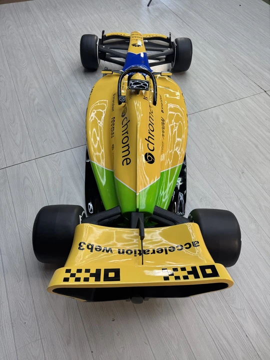 Parts & Memorabilia Scale Models - Image 27 of 31