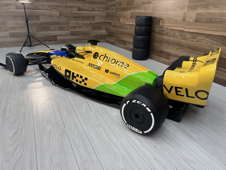 Parts & Memorabilia Scale Models - Image 4 of 31