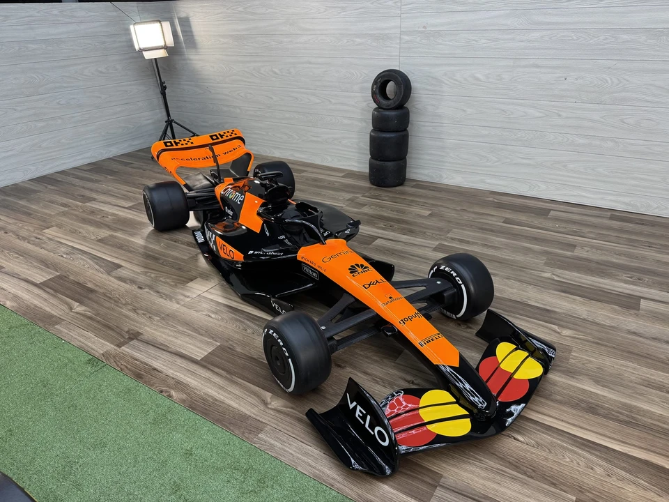 Parts & Memorabilia Scale Models - Image 11 of 31
