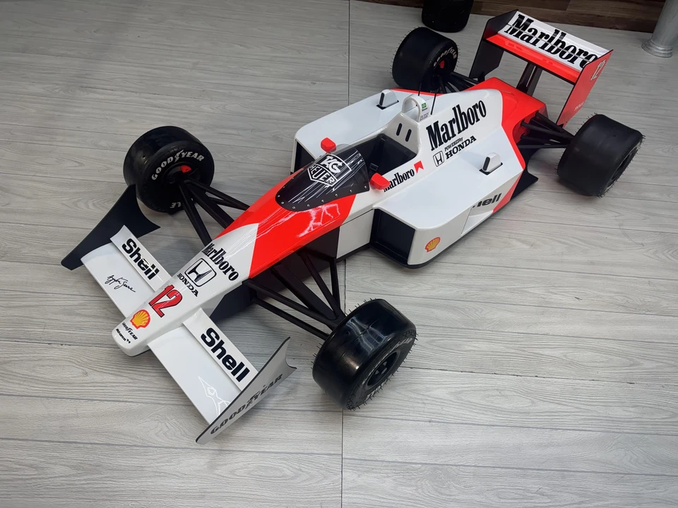 Parts & Memorabilia Scale Models - Image 6 of 31