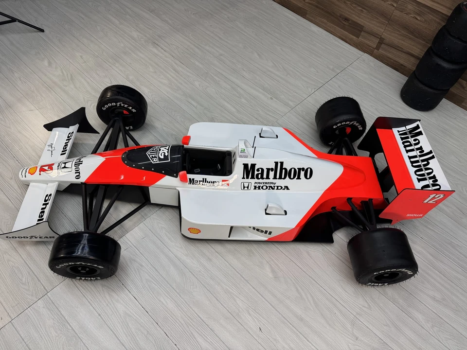 Parts & Memorabilia Scale Models - Image 7 of 31