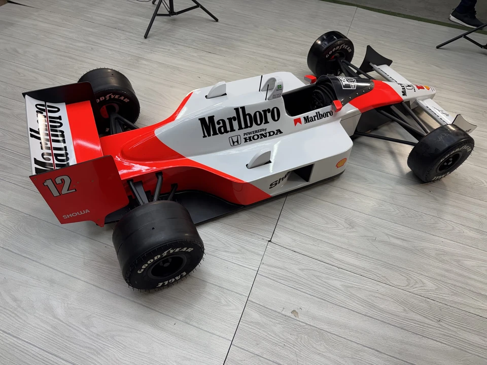 Parts & Memorabilia Scale Models - Image 10 of 31