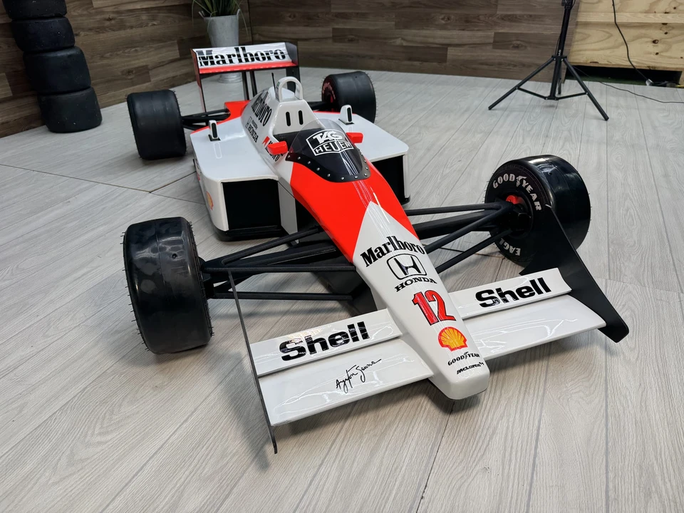 Parts & Memorabilia Scale Models - Image 11 of 31