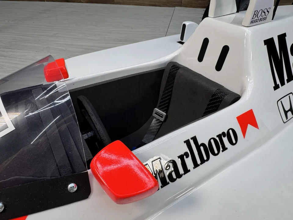 Parts & Memorabilia Scale Models - Image 18 of 31