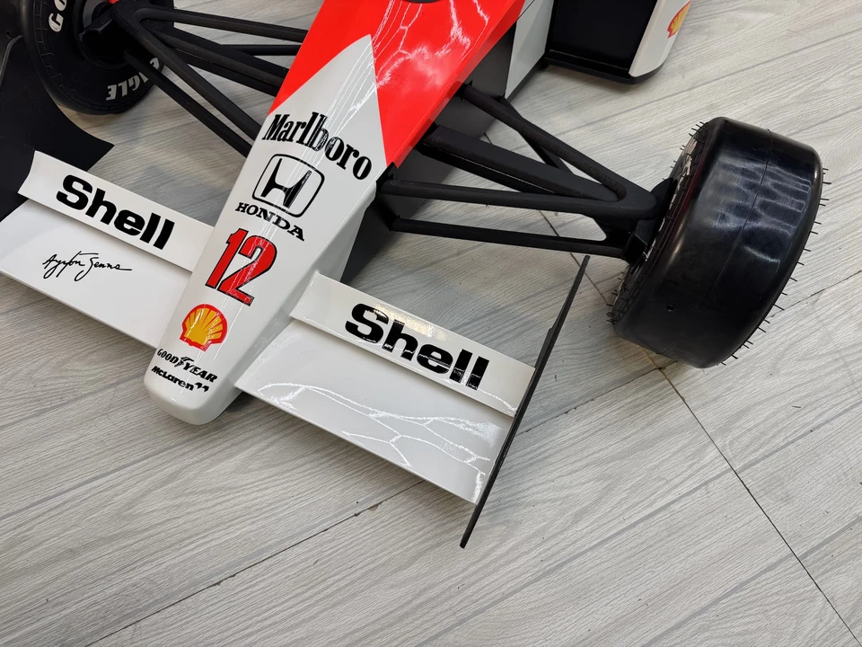 Parts & Memorabilia Scale Models - Image 17 of 31