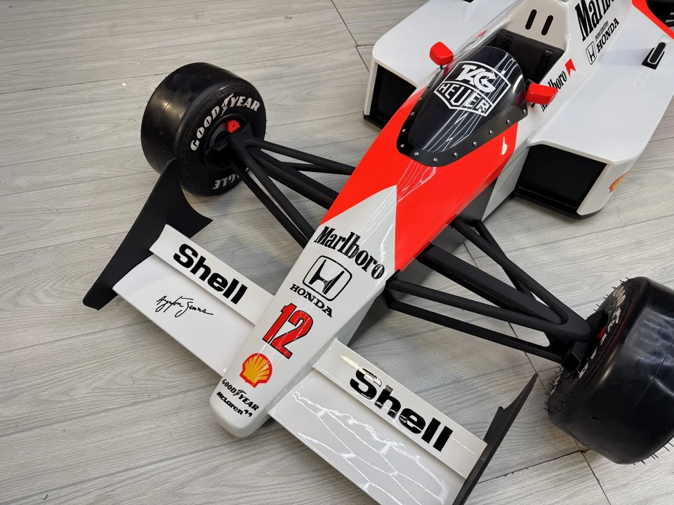 Parts & Memorabilia Scale Models - Image 18 of 31