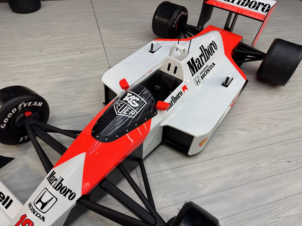 Parts & Memorabilia Scale Models - Image 19 of 31