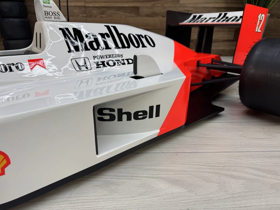 Parts & Memorabilia Scale Models - Image 29 of 31