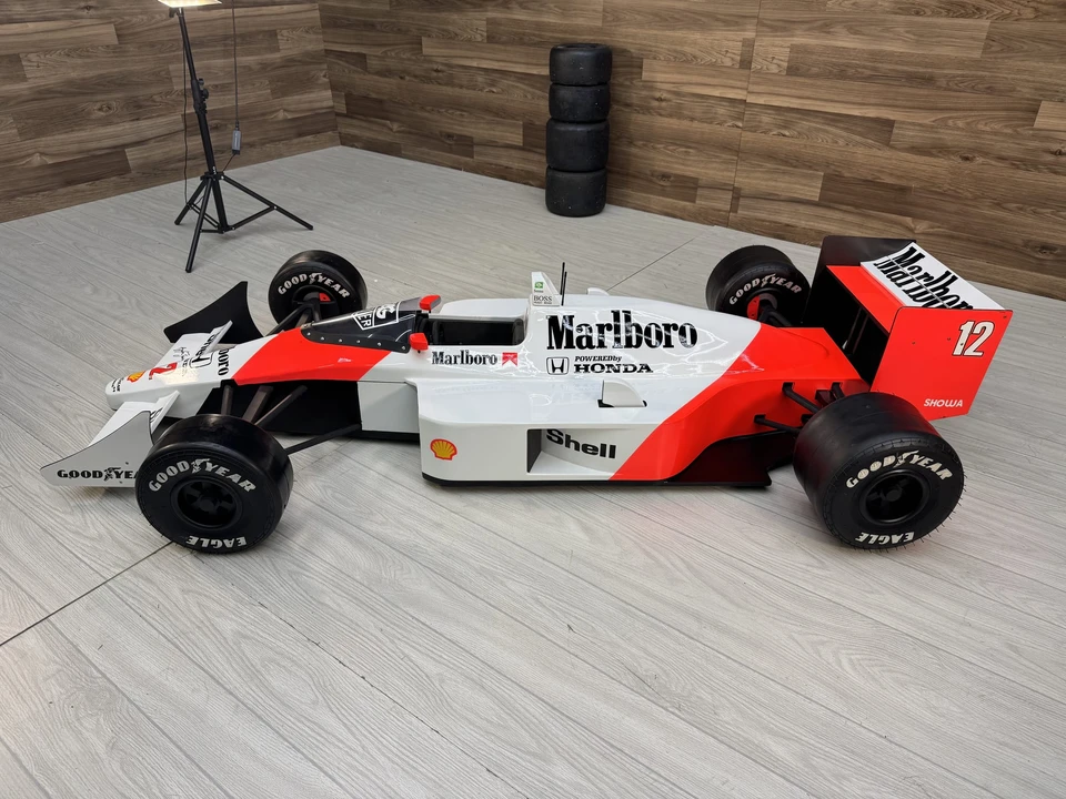 Parts & Memorabilia Scale Models - Image 8 of 31
