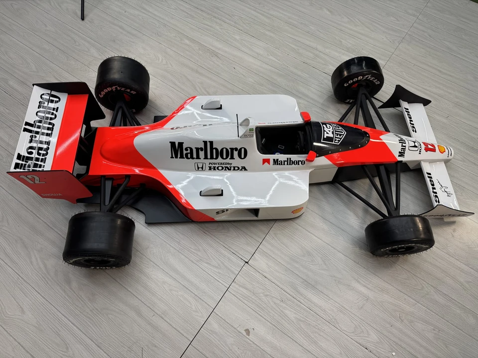 Parts & Memorabilia Scale Models - Image 12 of 31