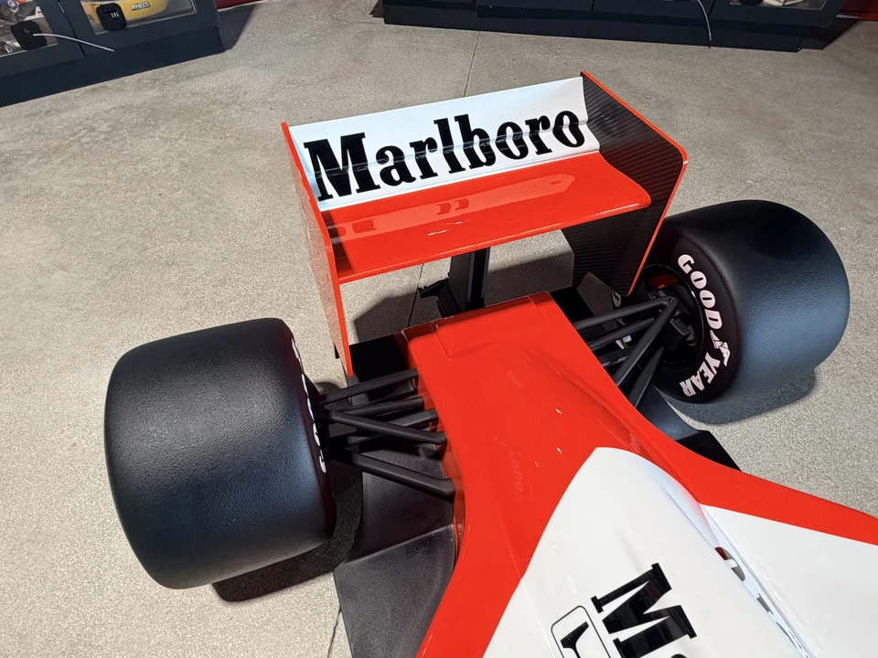 Parts & Memorabilia Scale Models - Image 13 of 20