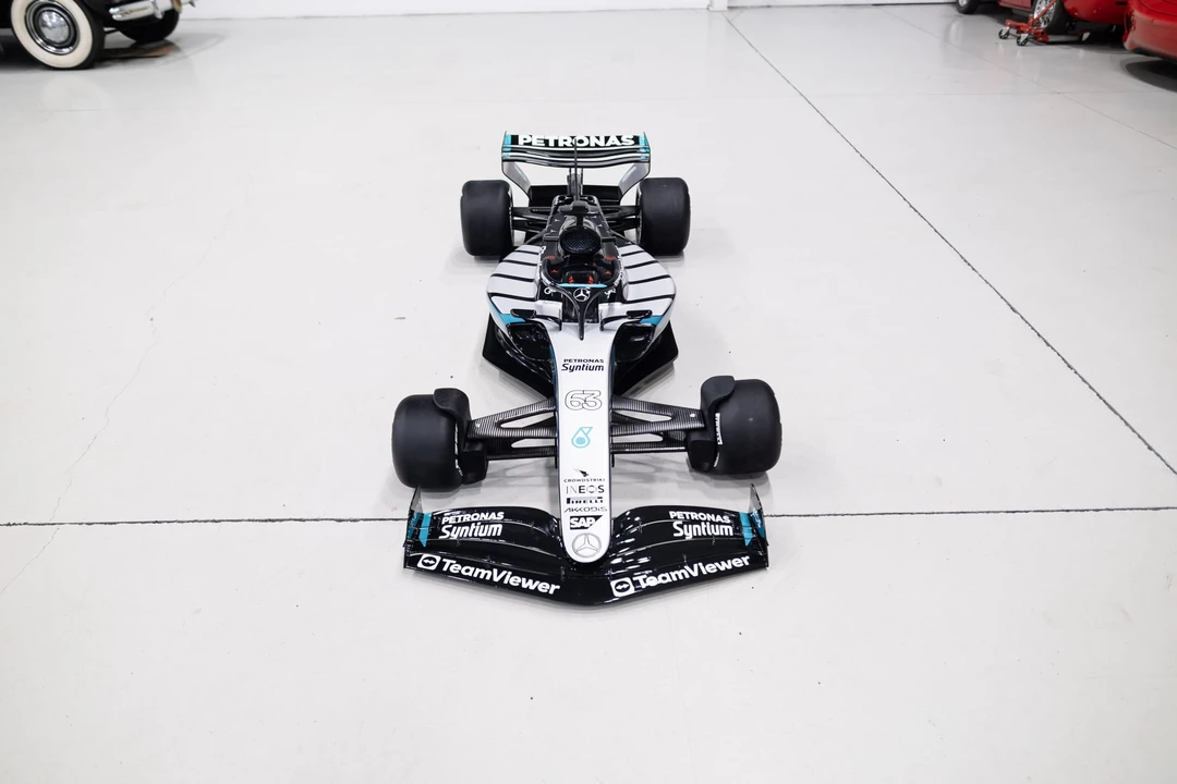 Parts & Memorabilia Scale Models - Image 31 of 31