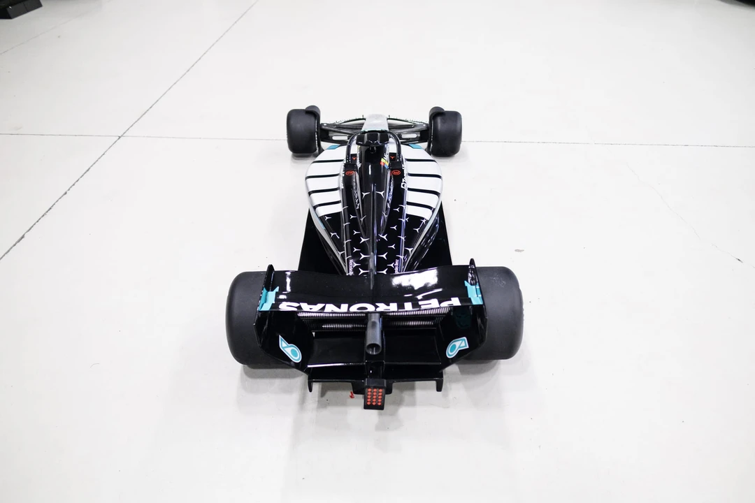 Parts & Memorabilia Scale Models - Image 15 of 31