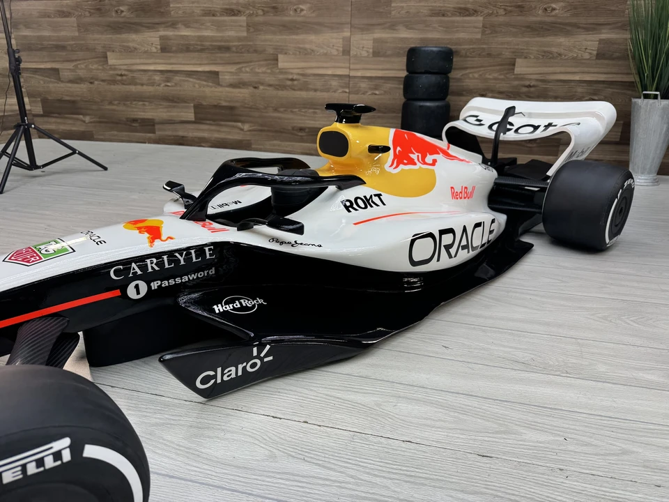 Parts & Memorabilia Scale Models - Image 20 of 31