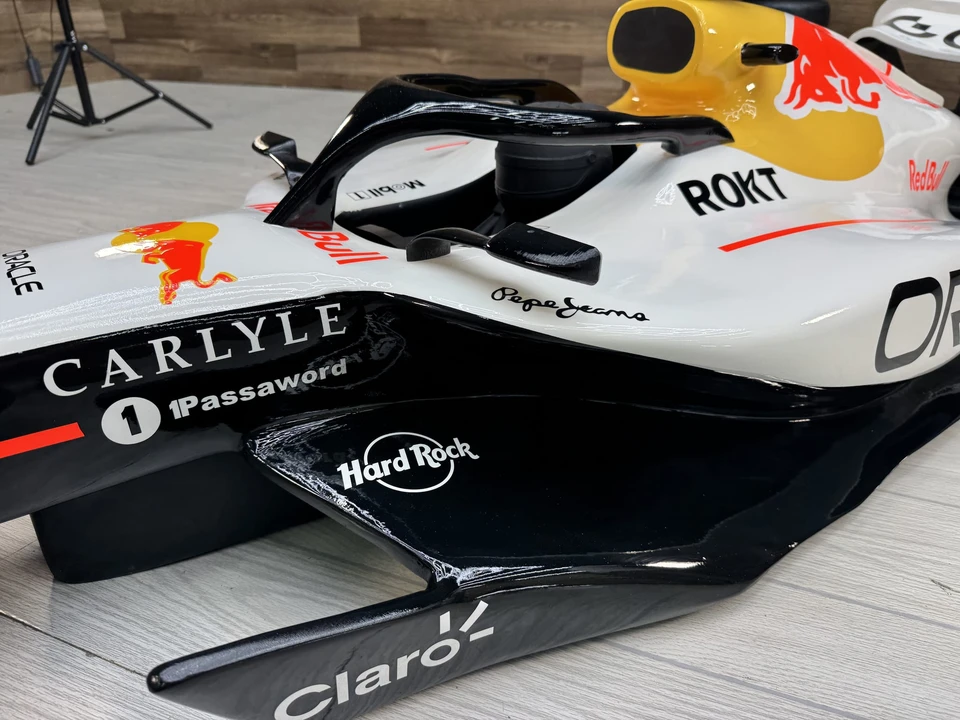 Parts & Memorabilia Scale Models - Image 24 of 31