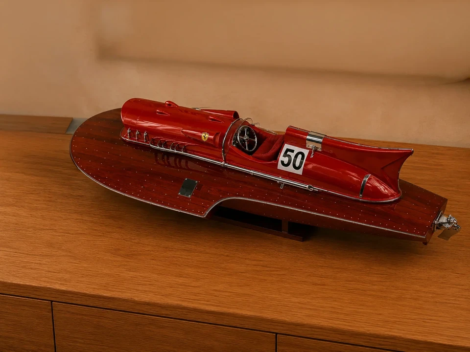Ferrari - Image 2 of 6