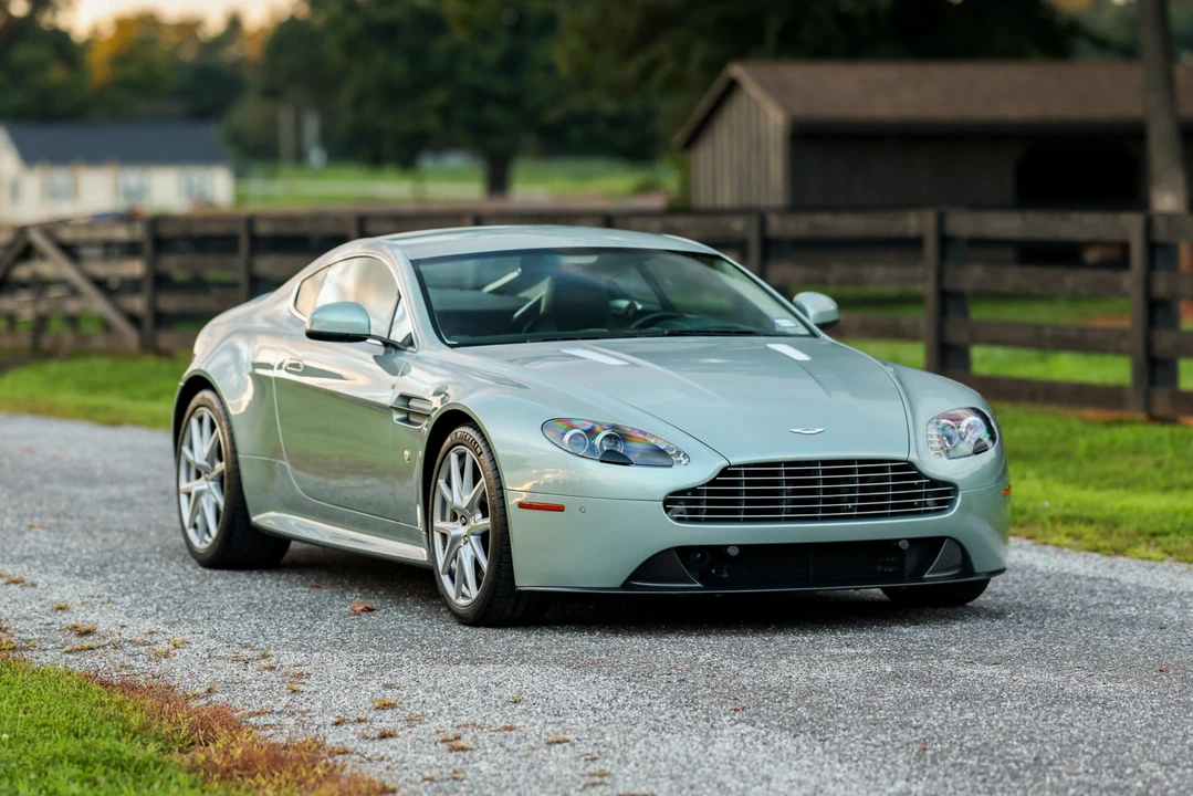 2012 Aston Martin V8 Vantage (2006-2017) - Image 31 of 31