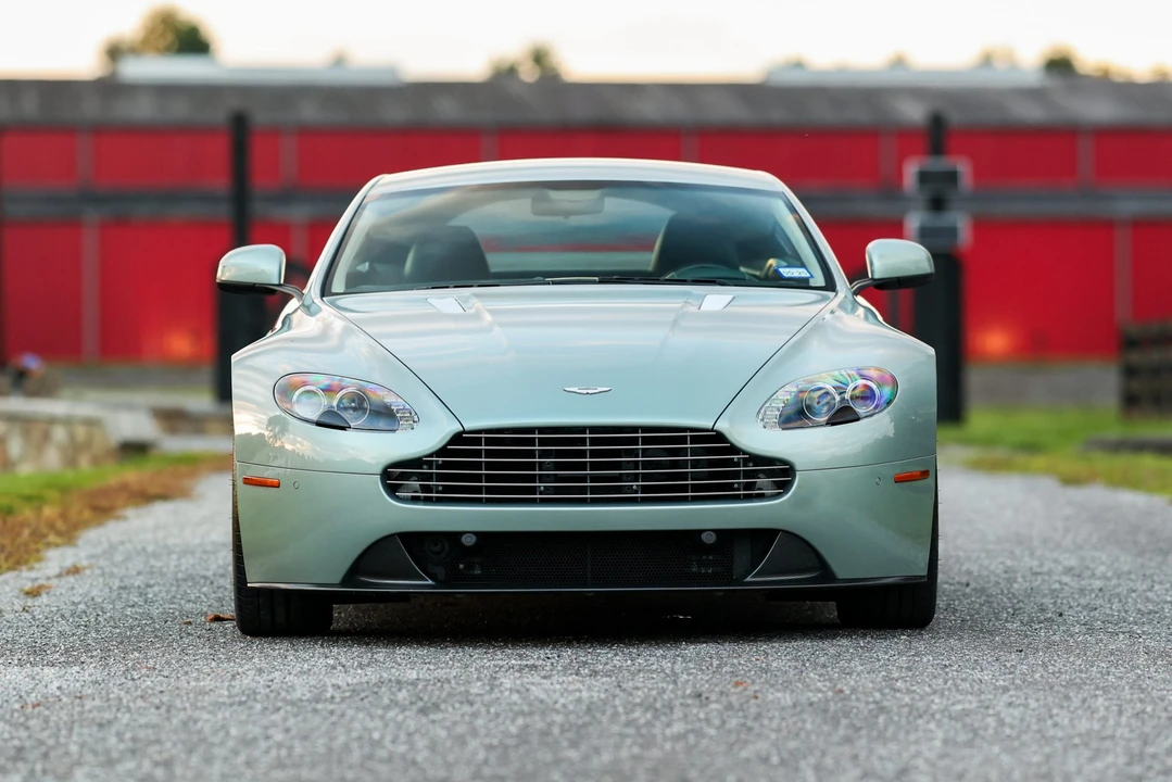2012 Aston Martin V8 Vantage (2006-2017) - Image 23 of 31