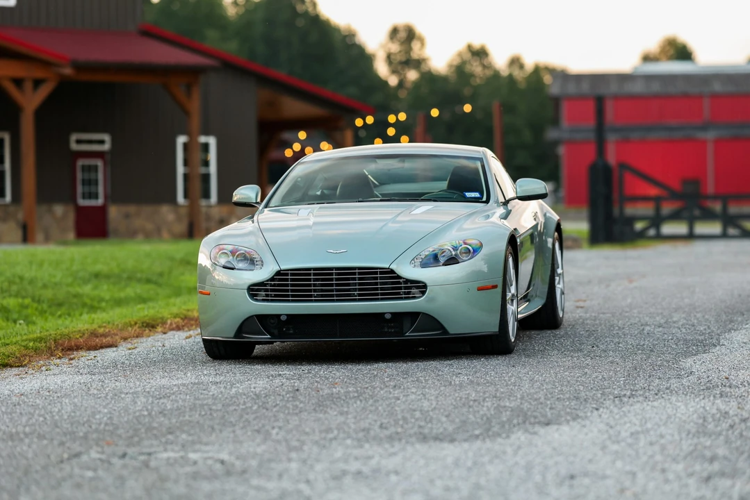 2012 Aston Martin V8 Vantage (2006-2017) - Image 20 of 31