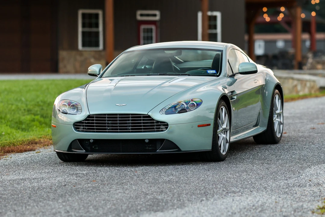 2012 Aston Martin V8 Vantage (2006-2017) - Image 18 of 31
