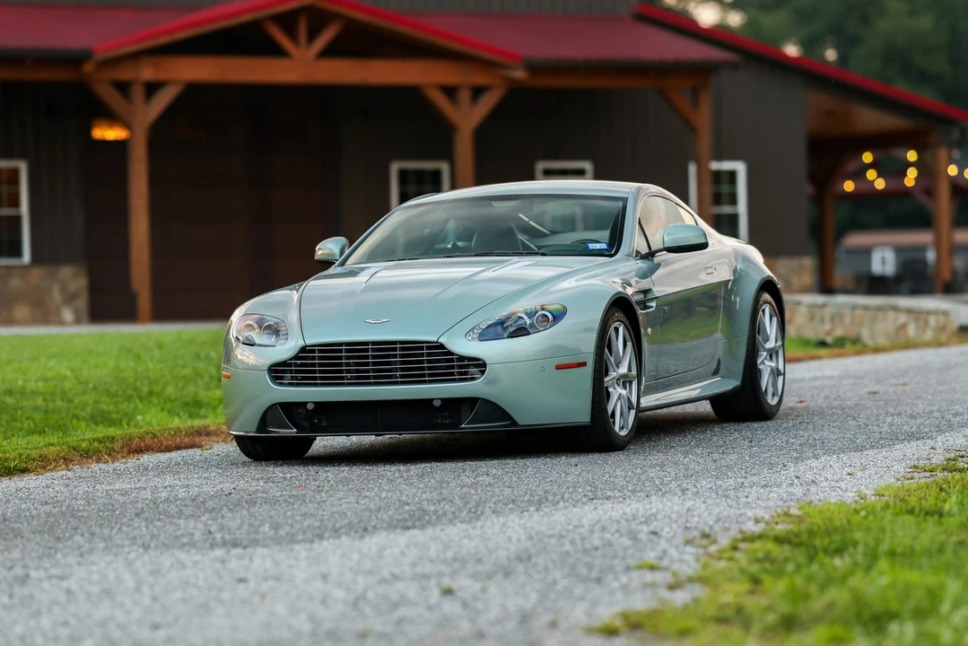 2012 Aston Martin V8 Vantage (2006-2017) - Image 16 of 31