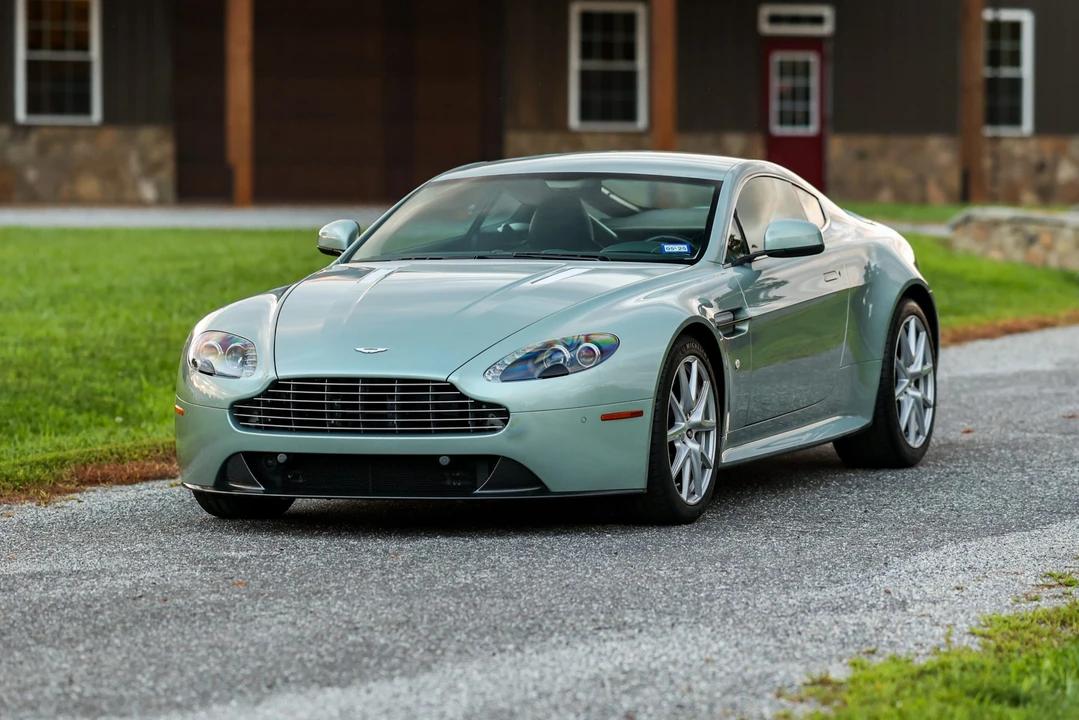 2012 Aston Martin V8 Vantage (2006-2017) - Image 13 of 31