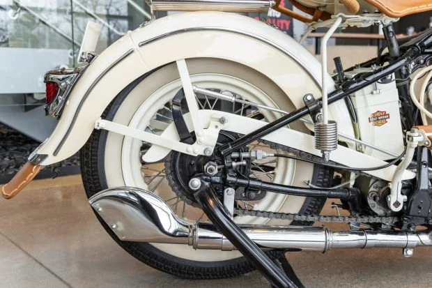 Harley-Davidson Small Twin Flathead - Image 7 of 9
