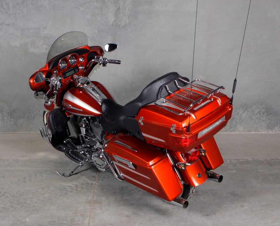 Harley-Davidson Touring - Image 2 of 2