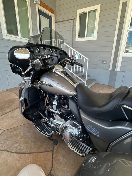 Harley-Davidson Touring - Image 6 of 8