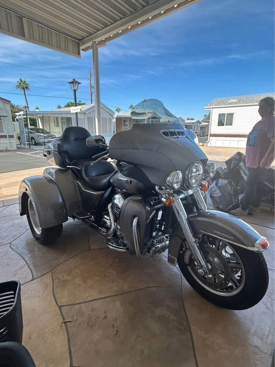 Harley-Davidson Touring - Image 3 of 8