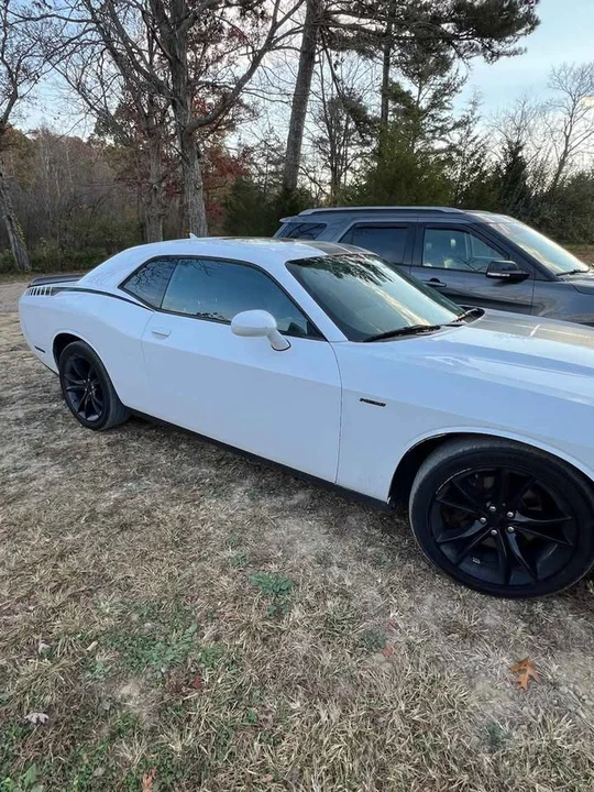 2016 Dodge Challenger 3rd Gen - Image 2 of 4