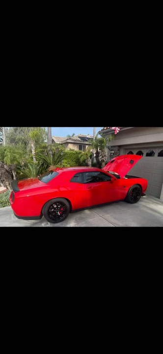 2015 Dodge Challenger SRT Hellcat 3rd Gen - Image 8 of 9