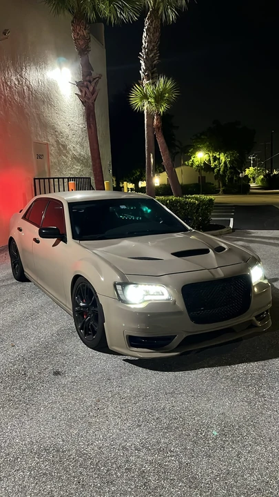 2012 Chrysler 300 (2005-2023) - Image 16 of 31