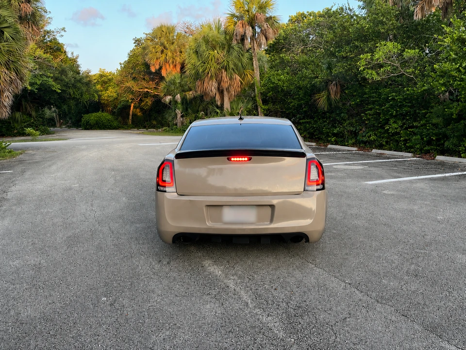 2012 Chrysler 300 (2005-2023) - Image 26 of 31
