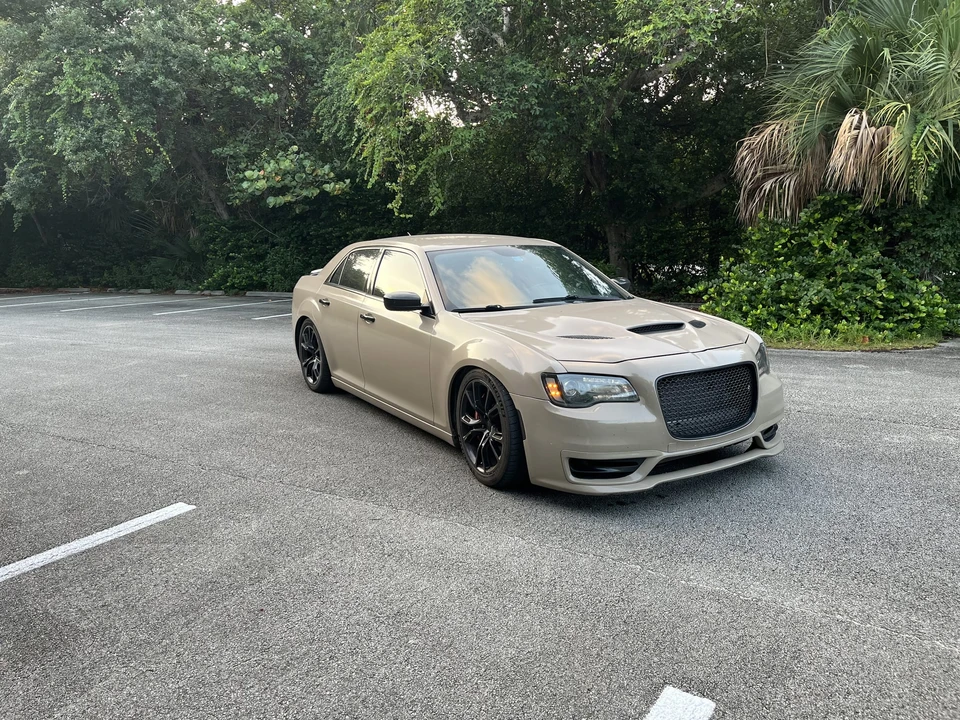 2012 Chrysler 300 (2005-2023) - Image 18 of 31