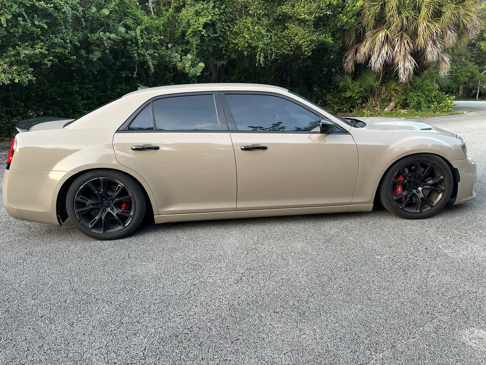 2012 Chrysler 300 (2005-2023) - Image 23 of 31