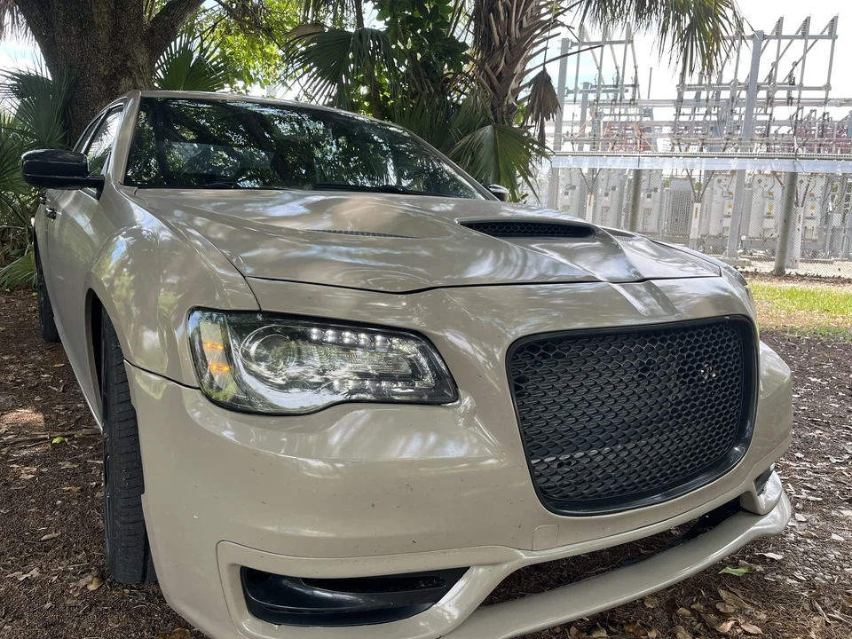 2012 Chrysler 300 (2005-2023) - Image 13 of 31