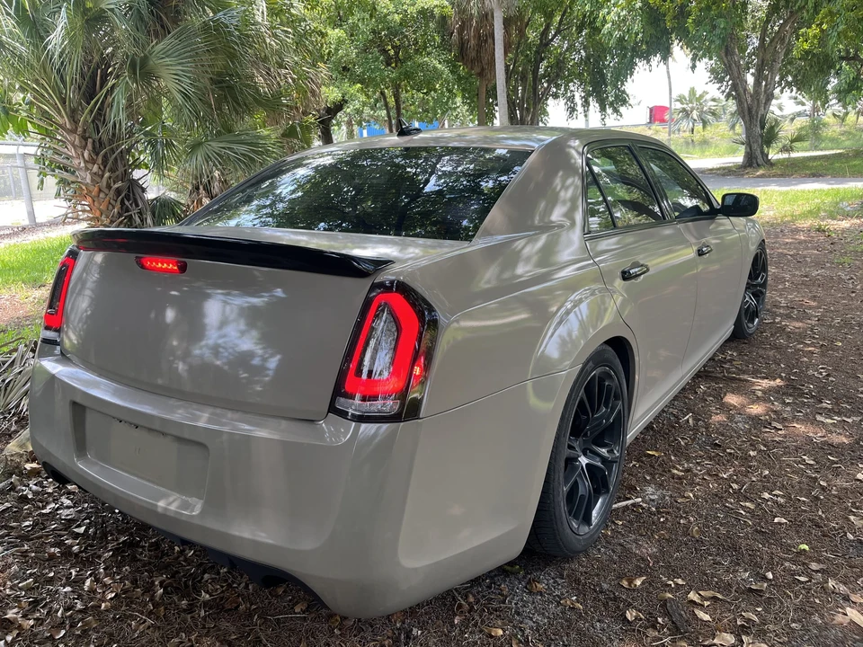 2012 Chrysler 300 (2005-2023) - Image 24 of 31
