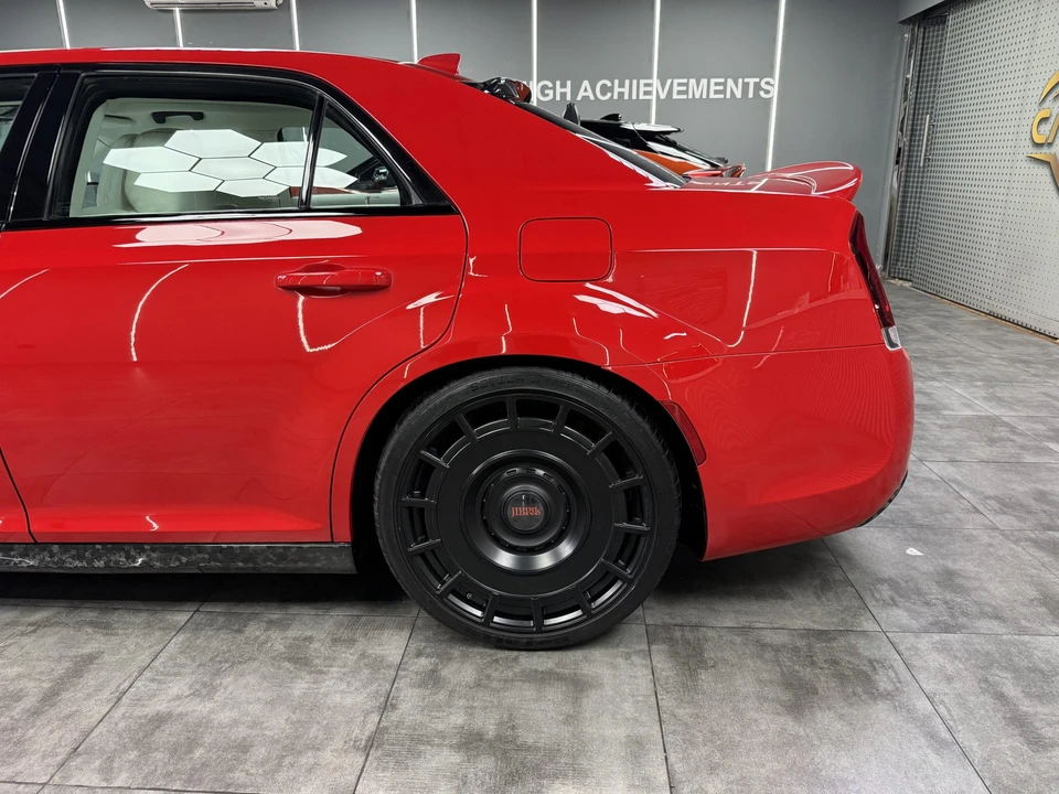 2015 Chrysler 300 (2005-2023) - Image 9 of 31