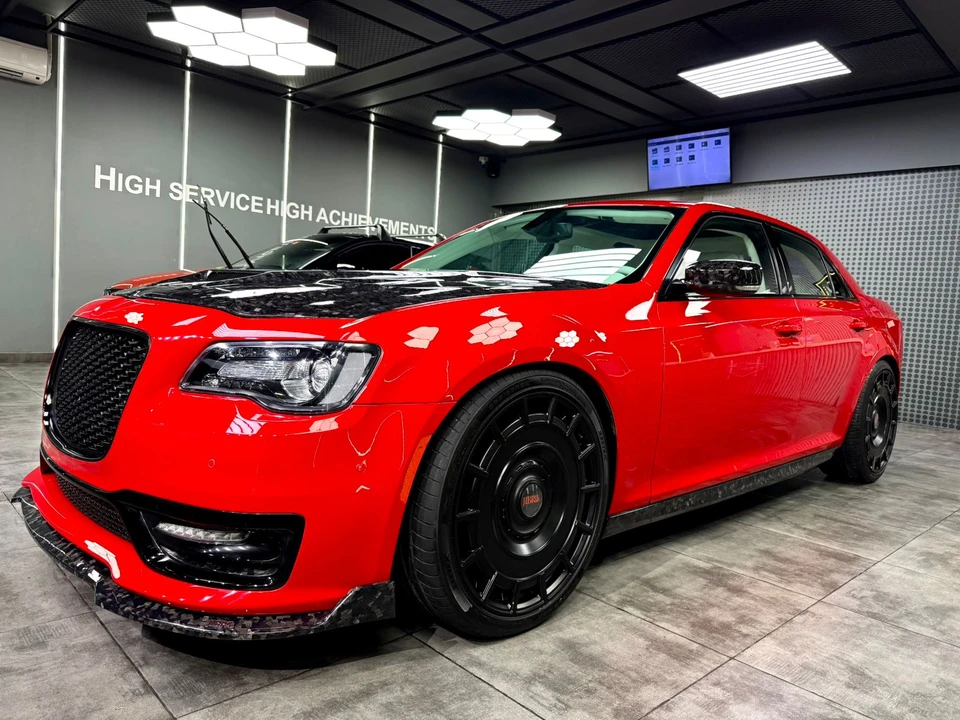 2015 Chrysler 300 (2005-2023) - Image 2 of 31