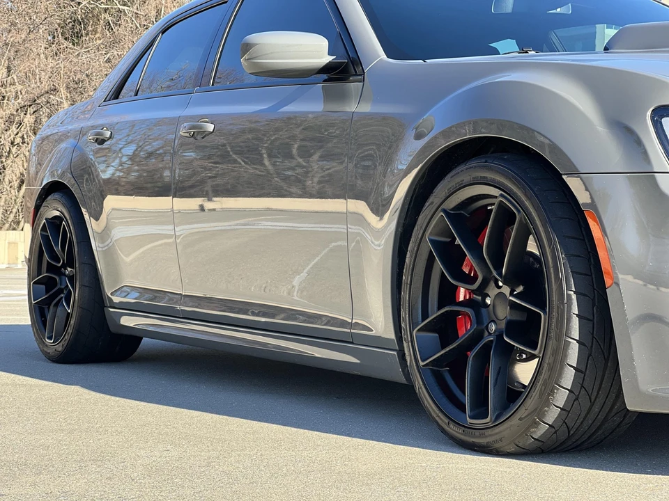 2017 Chrysler 300 (2005-2023) - Image 21 of 31