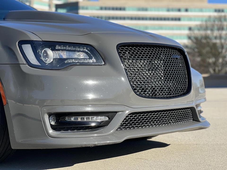 2017 Chrysler 300 (2005-2023) - Image 17 of 31