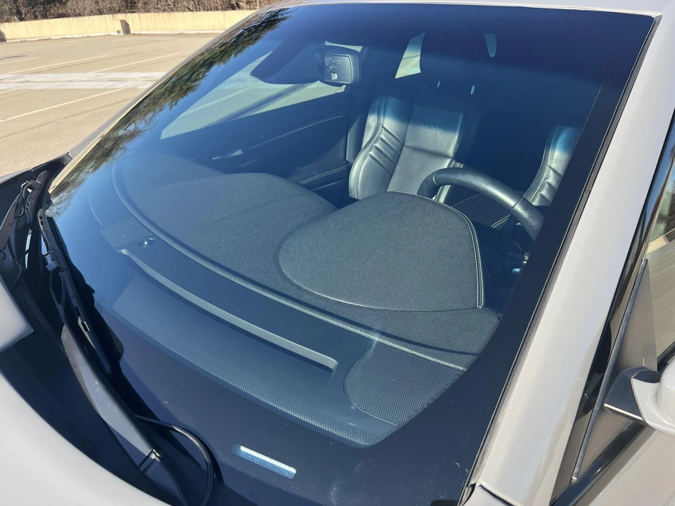 2017 Chrysler 300 (2005-2023) - Image 28 of 31