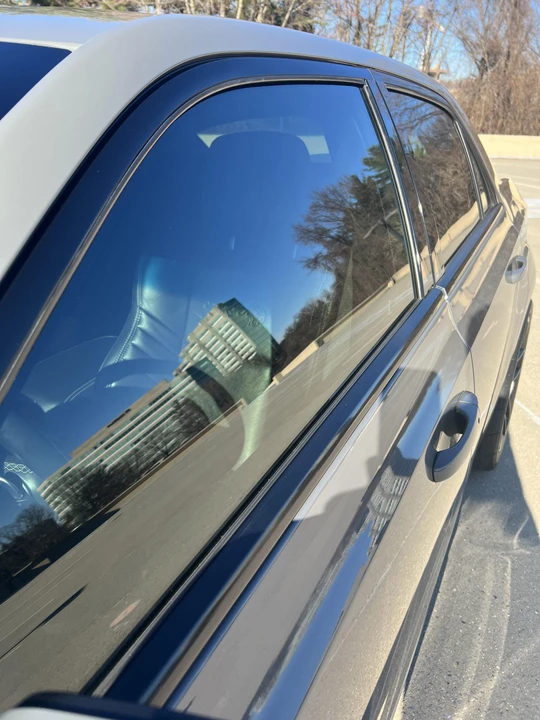 2017 Chrysler 300 (2005-2023) - Image 30 of 31