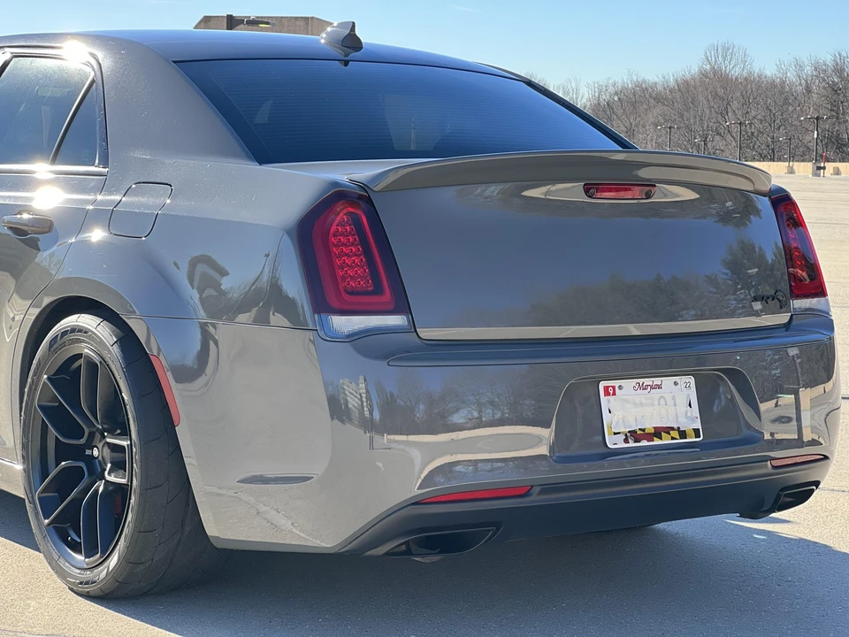 2017 Chrysler 300 (2005-2023) - Image 23 of 31