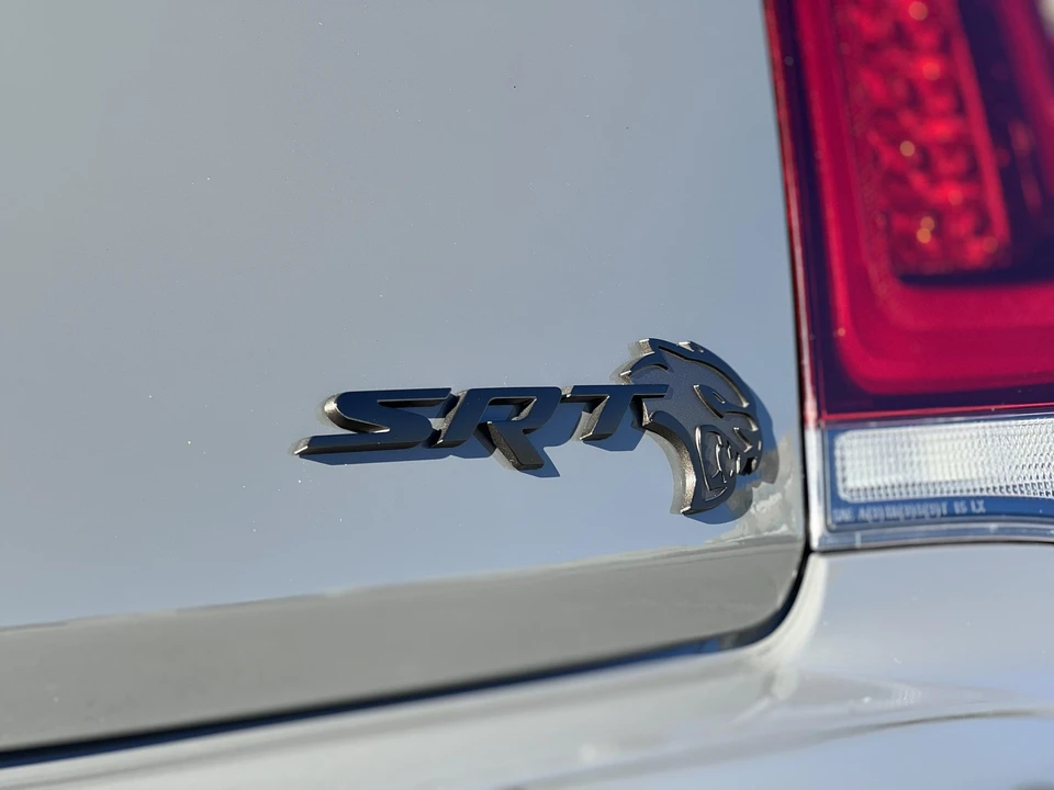 2017 Chrysler 300 (2005-2023) - Image 26 of 31