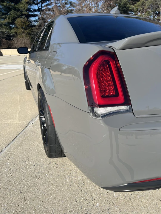 2017 Chrysler 300 (2005-2023) - Image 24 of 31