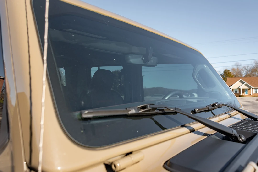 2020 Jeep JT Gladiator - Image 26 of 31