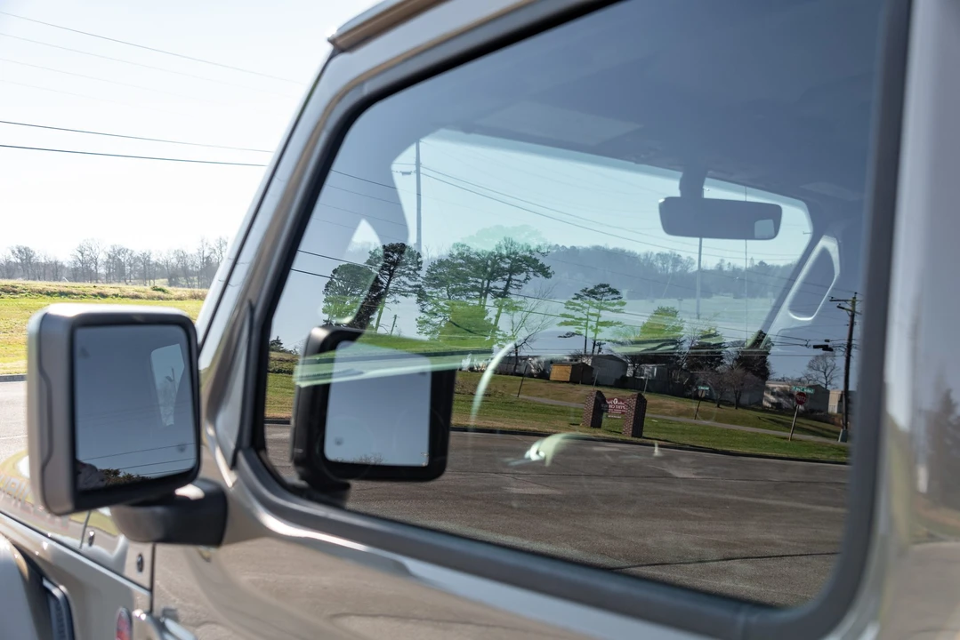 2020 Jeep JT Gladiator - Image 25 of 31