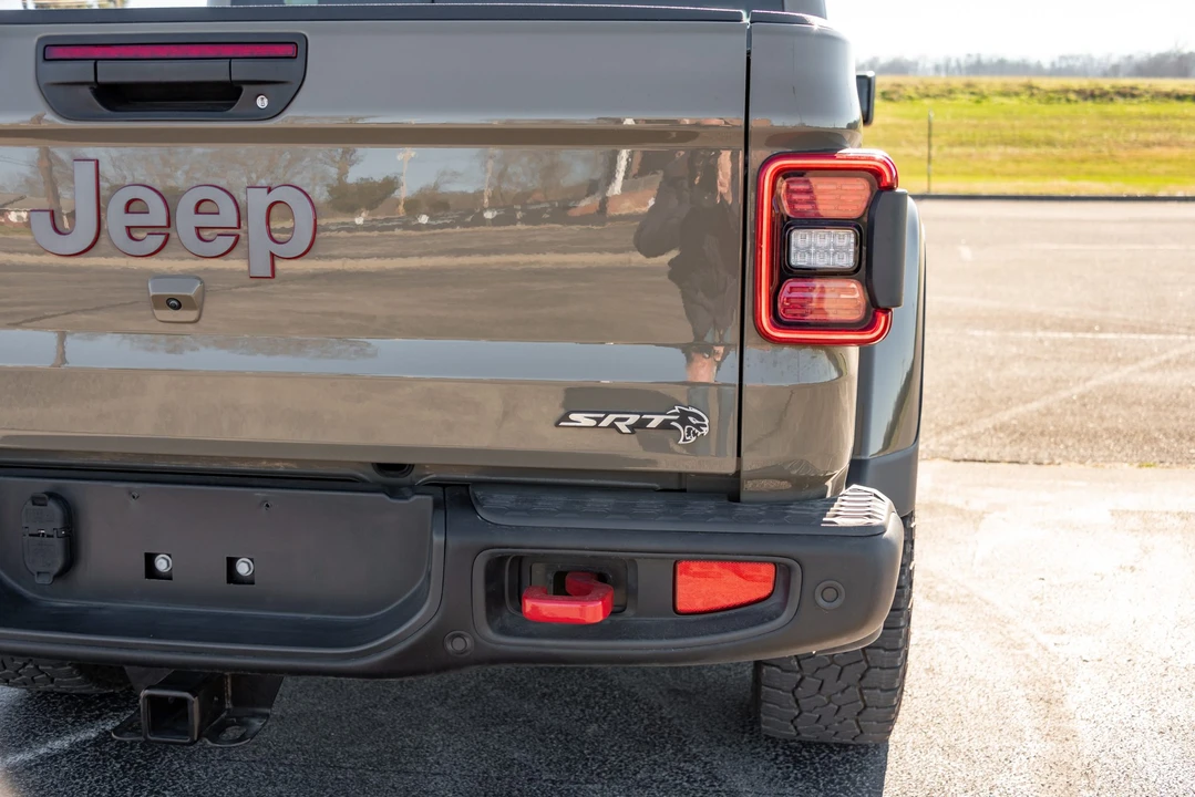 2020 Jeep JT Gladiator - Image 23 of 31